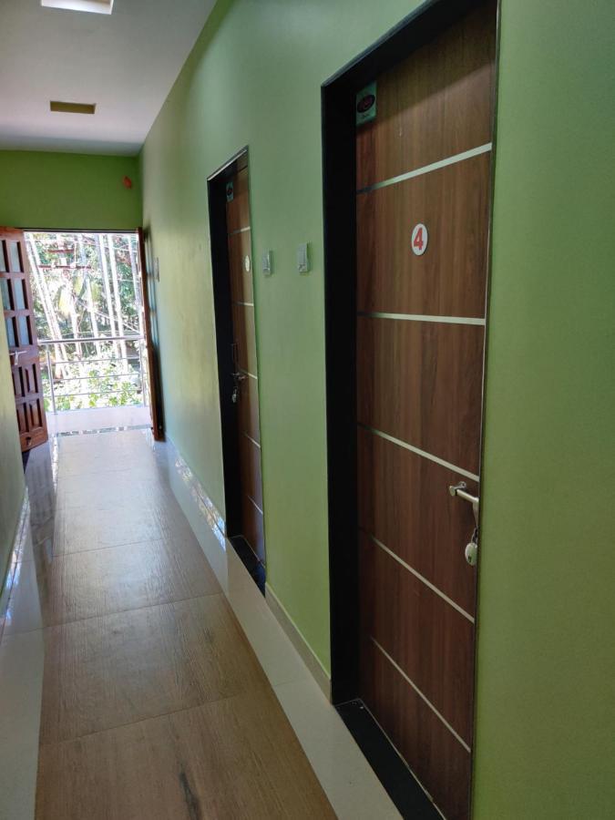 Bandekar Home Stay Mālvan Exterior foto